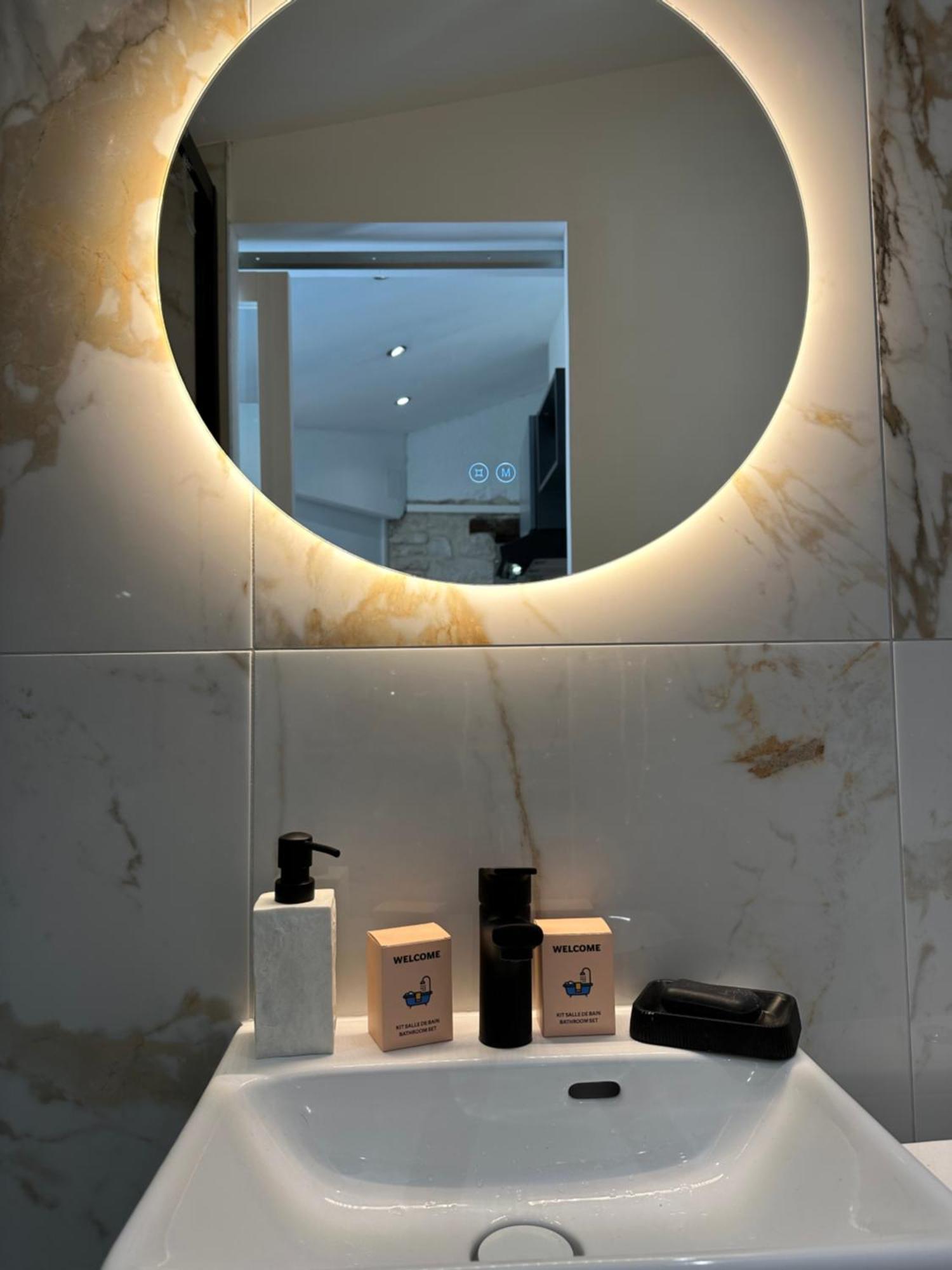 Appartement Calme Design Et Comfort Orleans Bagian luar foto